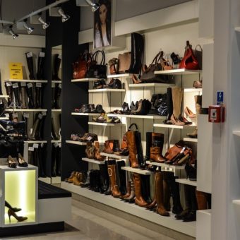 Do’s and Don’ts of Shoe Shopping